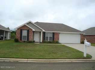 110 Cedar Spring Cir, Pearl, MS 39208