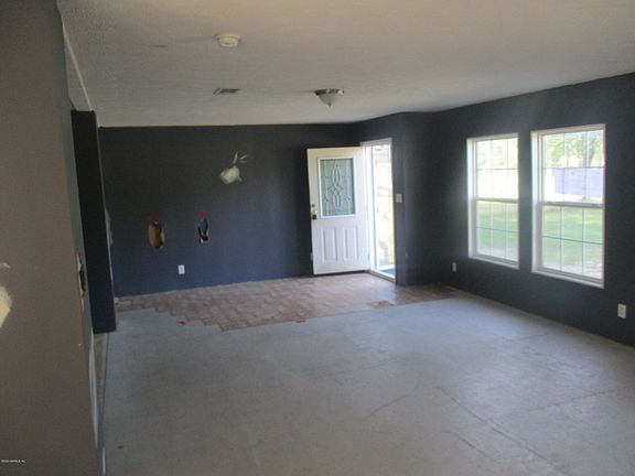 5th image of 1949 Bridlewood Pl