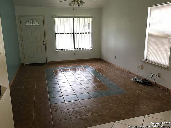 2nd image of 5014 Blessing St
