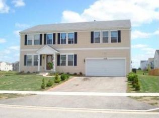 1674 Danesfield Dr, Belvidere, IL 61008