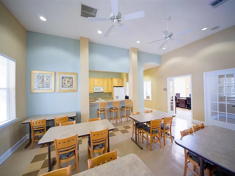 Camri Green Apartments — Photo 6