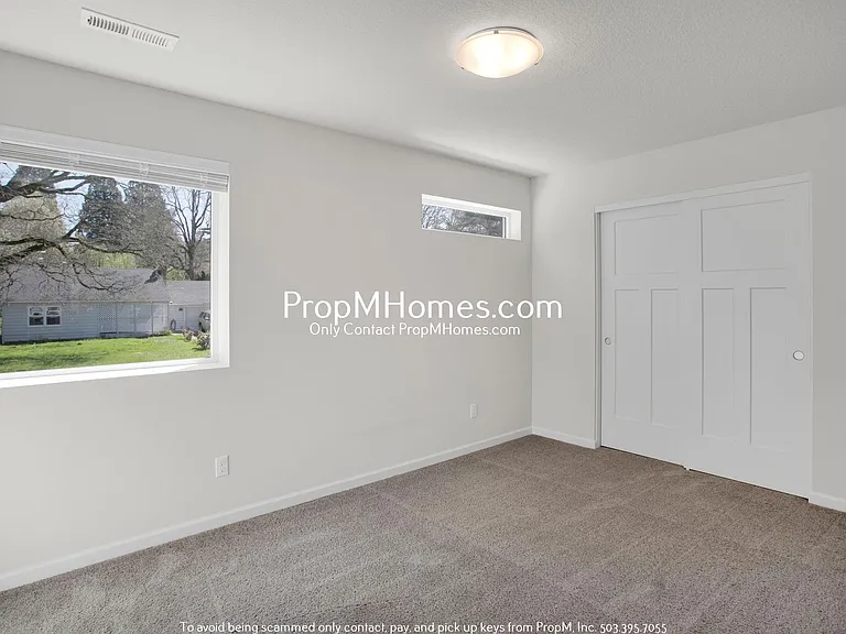 10709 SW 72nd Ave — Photo 16