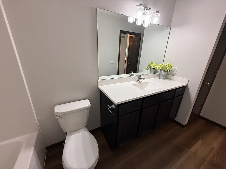 924 Waters Edge Ct — Photo 20