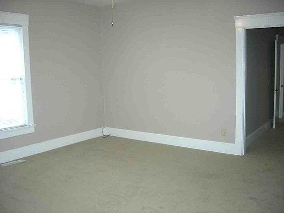 3rd image of 1416 W 11th St