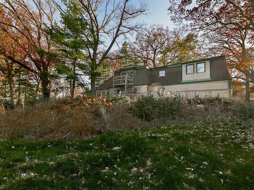 2nd image of 7929 Revere Cir