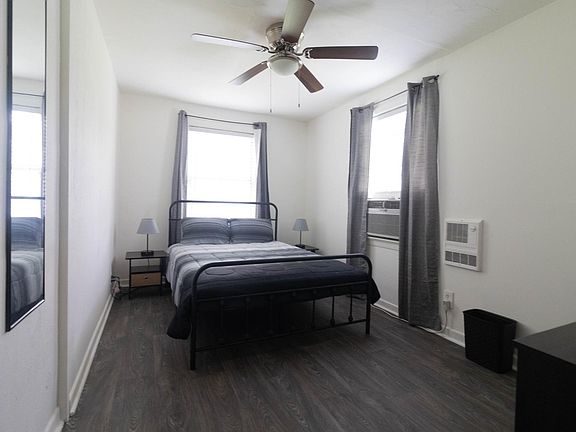 2nd image of 1822 Maryland St #B