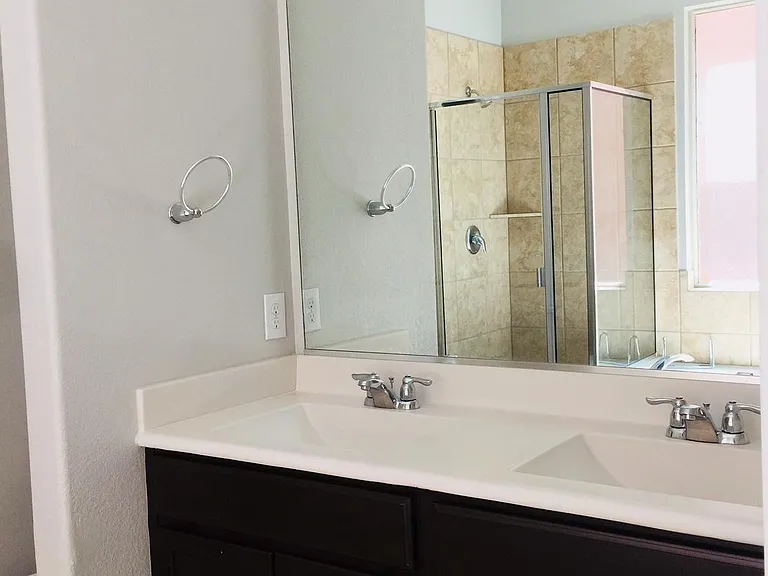 Walden Wood Dr — Photo 7
