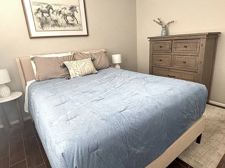 842 W Cooley Dr — Photo 21