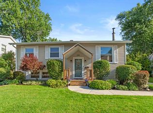 106 Stanley St, Valparaiso, IN 46383