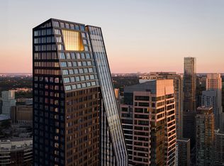 8 Wellesley St W #905, Toronto, ON M4Y 1E7