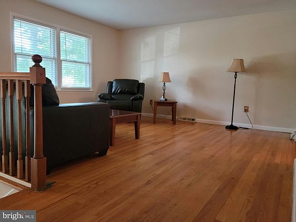 3rd image of 308 Columbia Ave