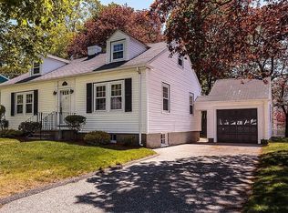 1 Oak Hill Dr, Arlington, MA 02474