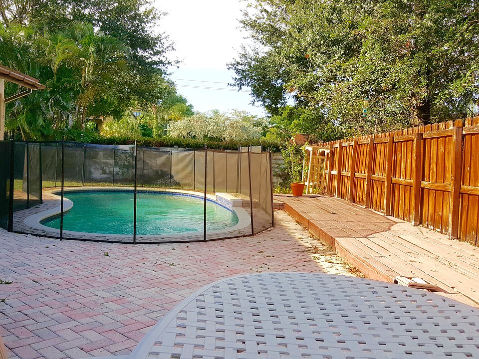 1st image of 6992 NW 29th Way