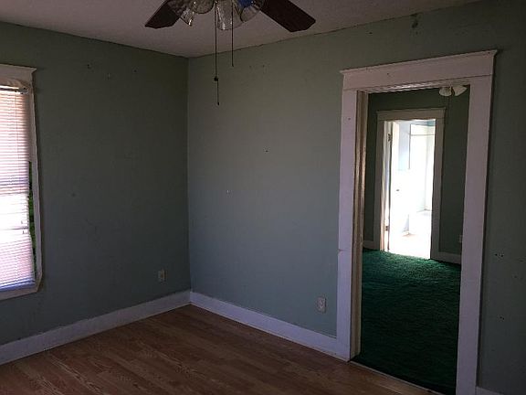 2nd image of 744 SE 32nd St