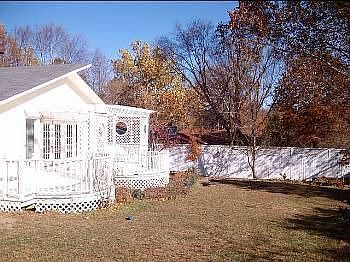 3rd image of 1547 E Terry Dr