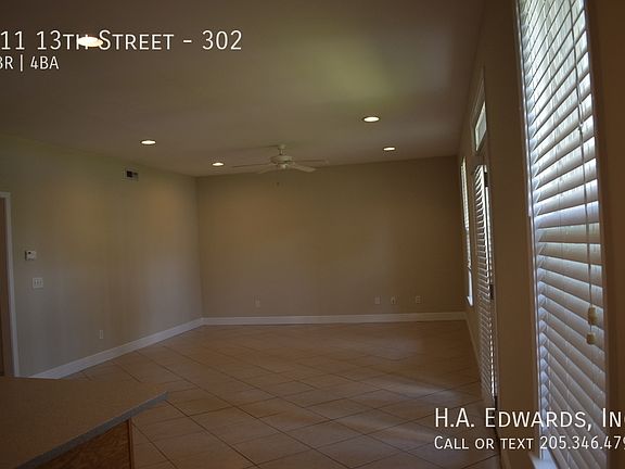4th image of 811 13th St Unit 302