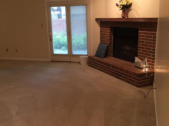 2nd image of 805 Cedar Ln APT 6B