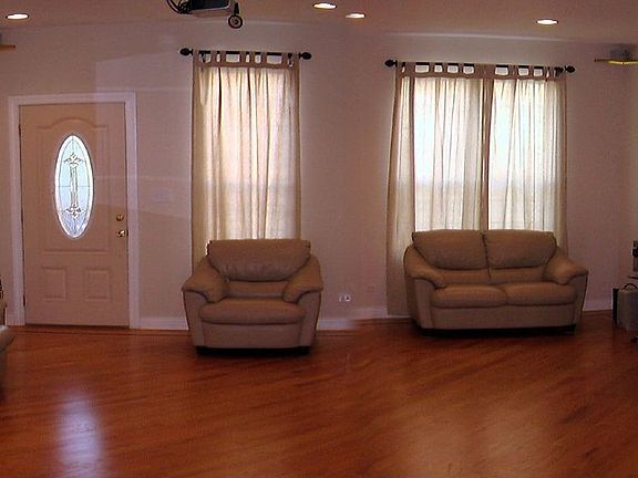 Spacious livingroom