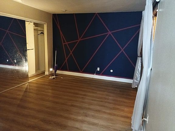 2nd image of 170 W Vermont Ave Unit 4