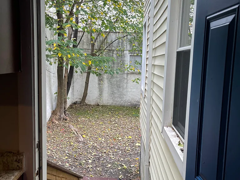 713 Dinwiddie St #A — Photo 28