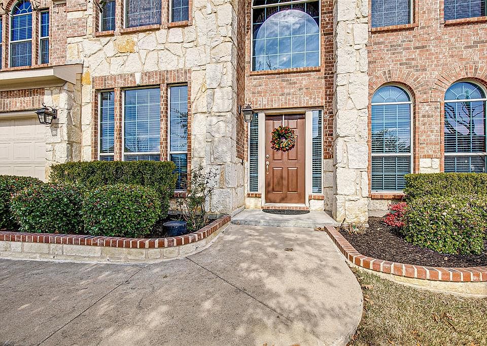 1st image of 10149 Crawford Farms Dr