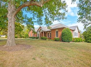 349 Virginia Dr, Yadkinville, NC 27055