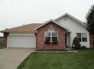 1214 W School St, Ozark, MO 65721