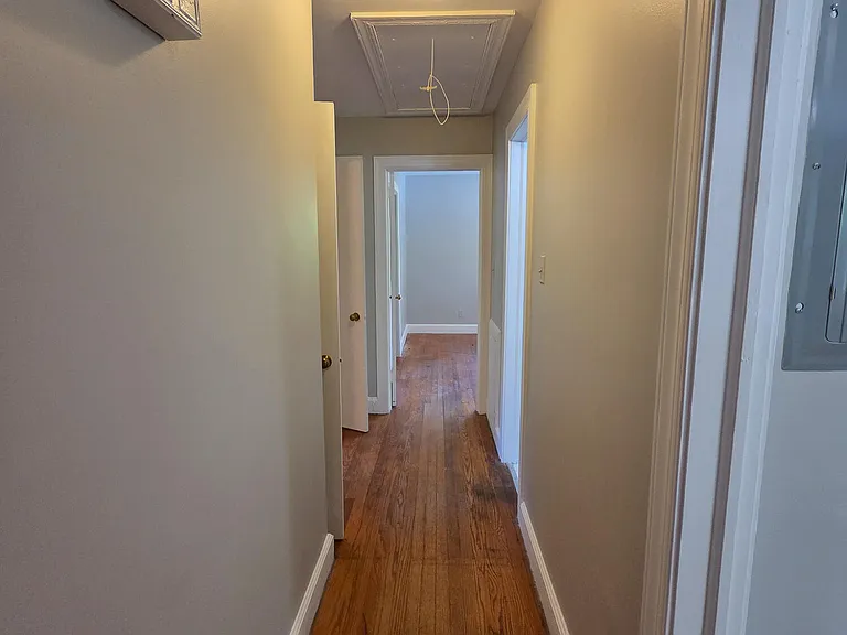 3428 Wade Ave — Photo 9