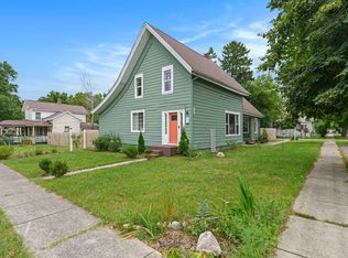 403 Elm St, Paw Paw, MI 49079