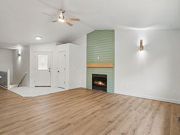 4th image of 2563 Red River Ct