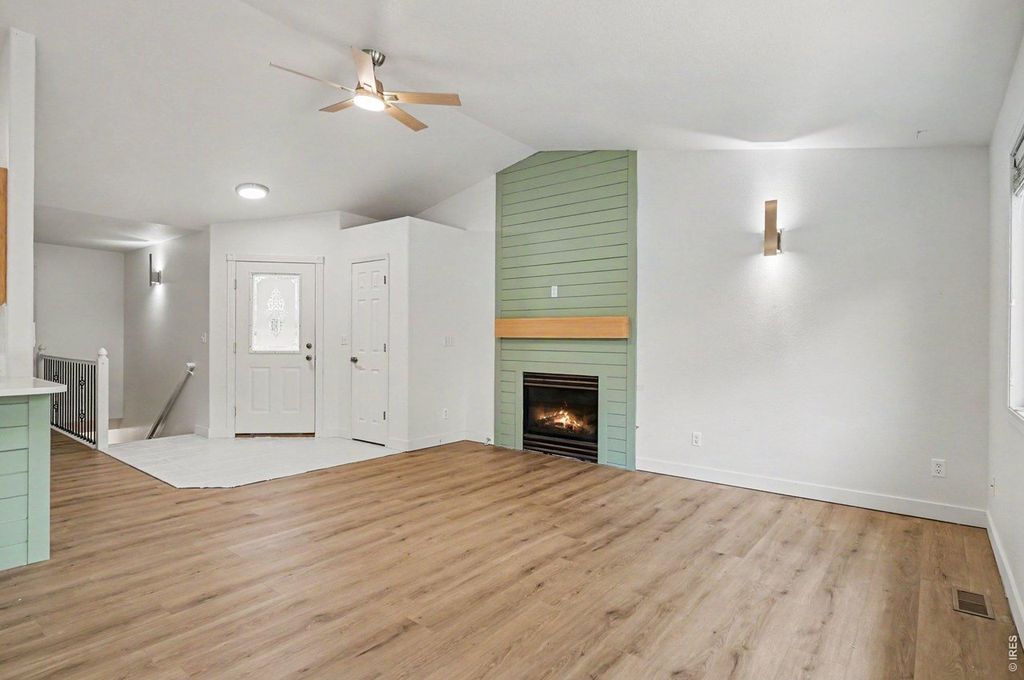 2563 Red River Ct