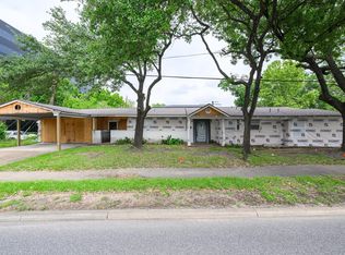 4660 Spruce St, Bellaire, TX 77401