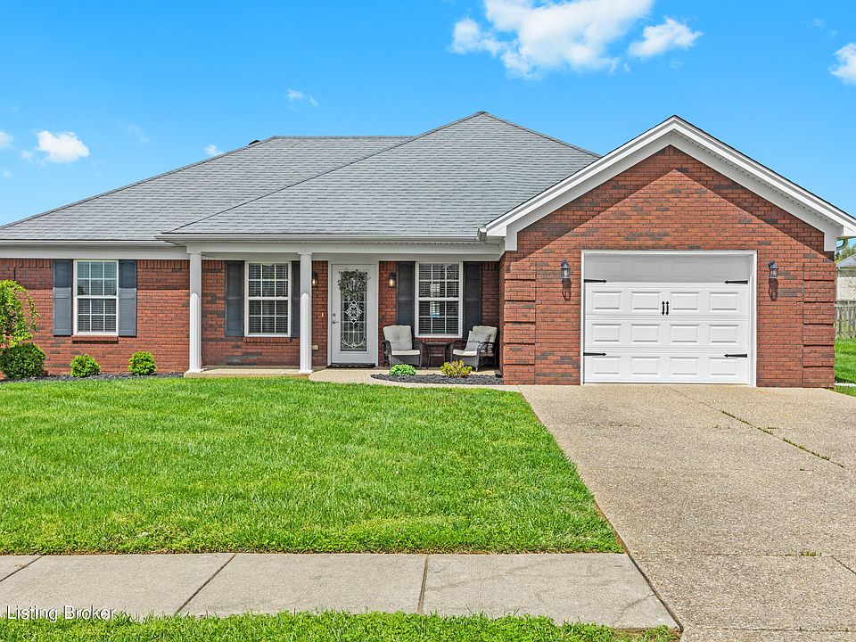 1st image of 107 Savannah Ct