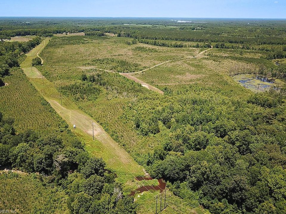 1st image of Moores Ferry Rd