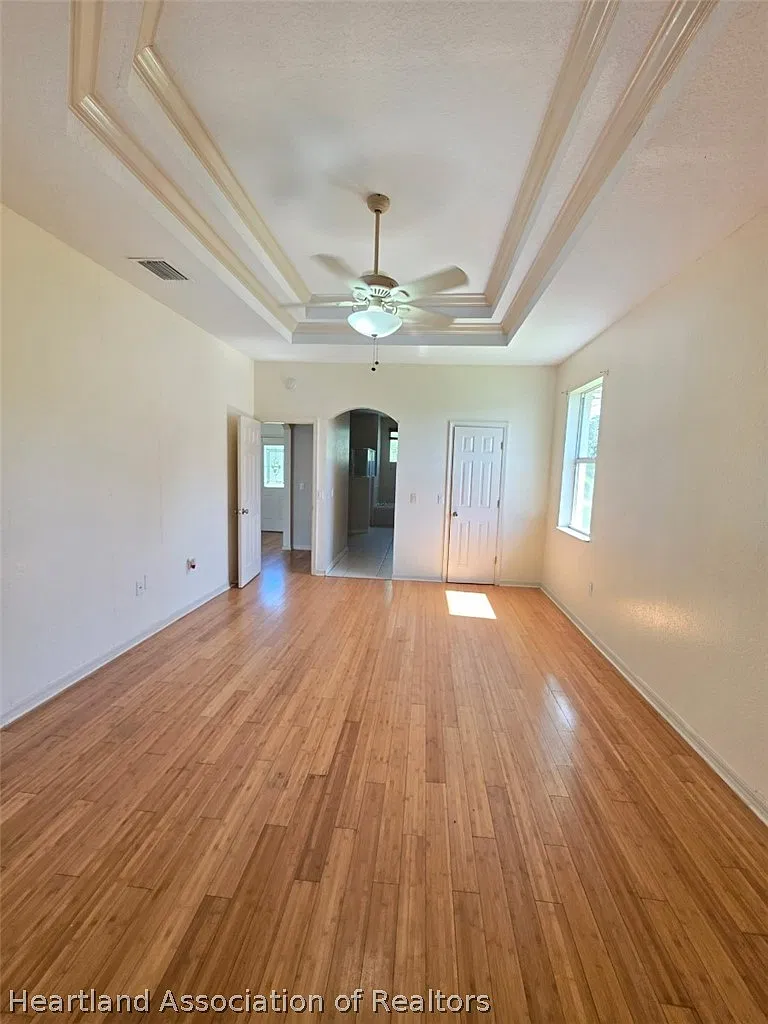 3 bed, 2.0 bath, 1789 sqft, $1,875 — Photo 4