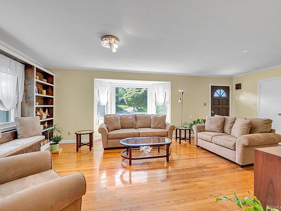 2nd image of 12 Compass Court