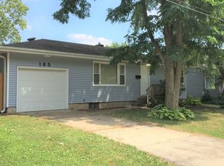 135 S East Ave, South Elgin, IL 60177