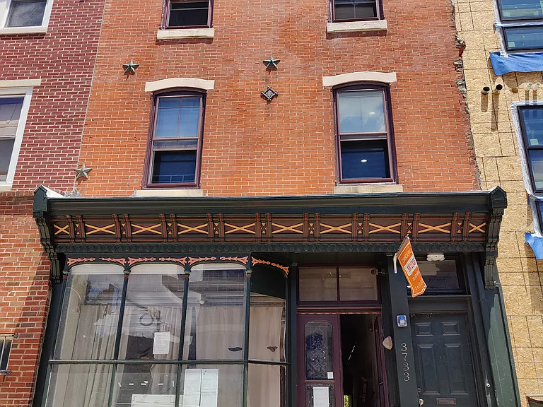 3733 Lancaster Ave — Photo 2