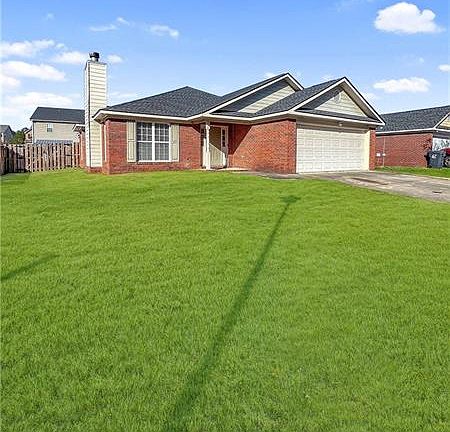 3rd image of 13 Brentwood Dr