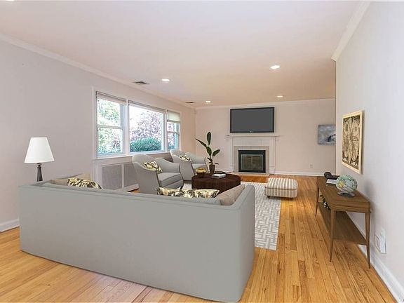 4th image of 52 Wooleys Ln