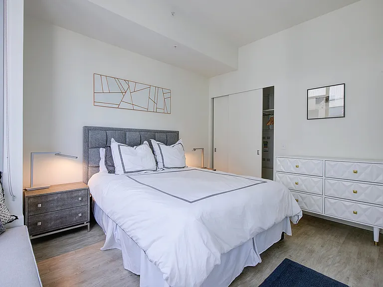 waterfront_interior_bedroom_12