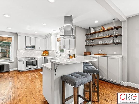 2nd image of 127 Josephine Ave #2