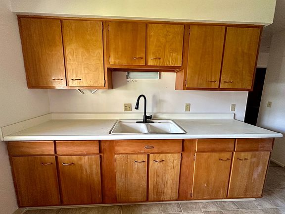 4th image of 1238 Lester St #2