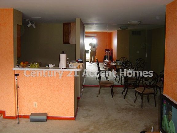 2nd image of 7507H Ashby Ln #H