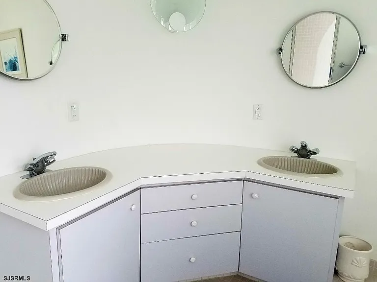 8606 Monmouth Ave #9/13 — Photo 10