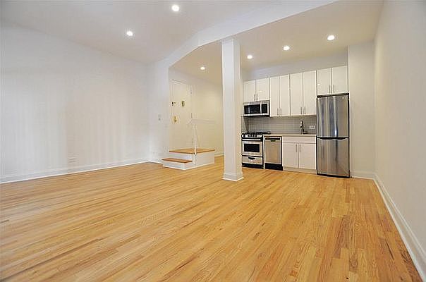 1st image of 38 E 58th St #4C