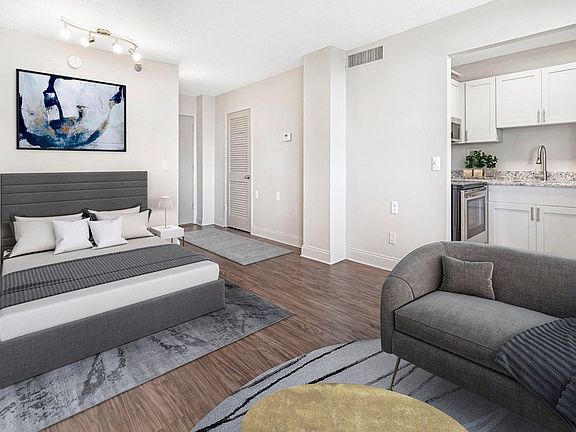 2nd image of 801 Chestnut St #1403