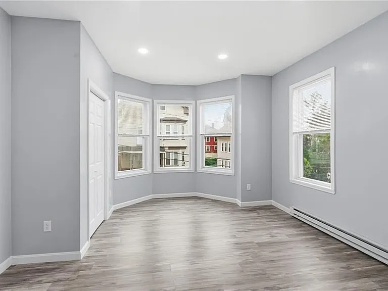 62 Cypress St #2 — Photo 16