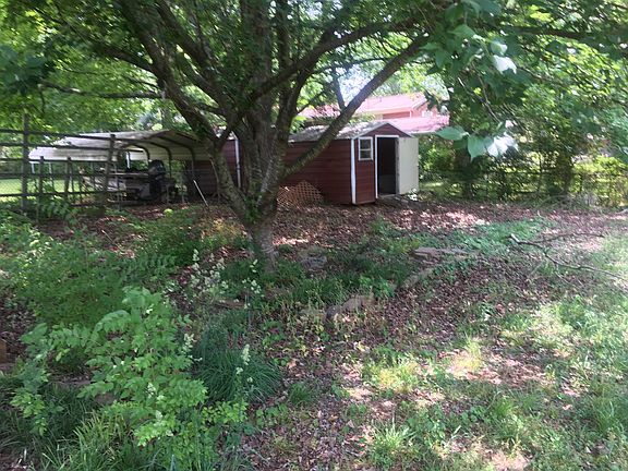 4th image of 6606 Foxhall Ln NW