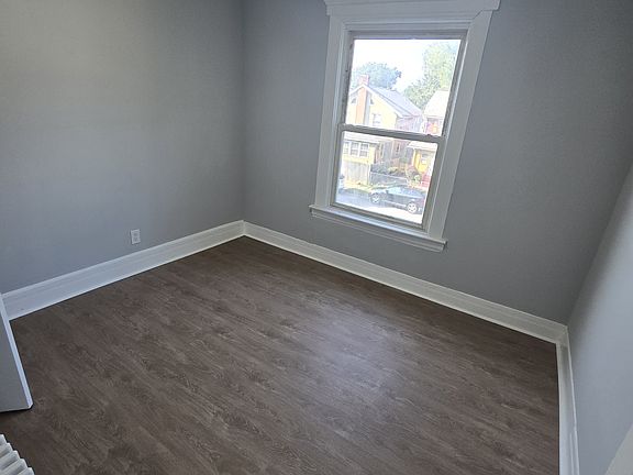 4th image of 165 4th Ave #2B
